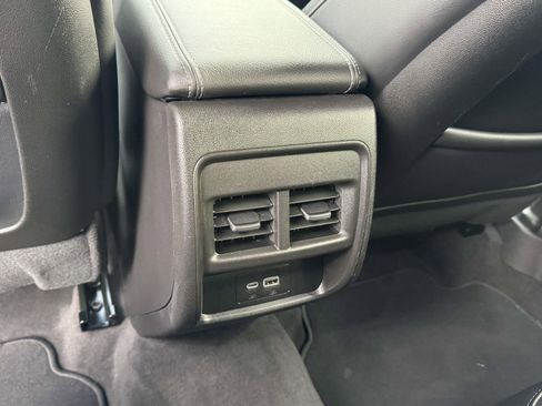 Used 2024 Cadillac XT4 Premium Luxury image 27