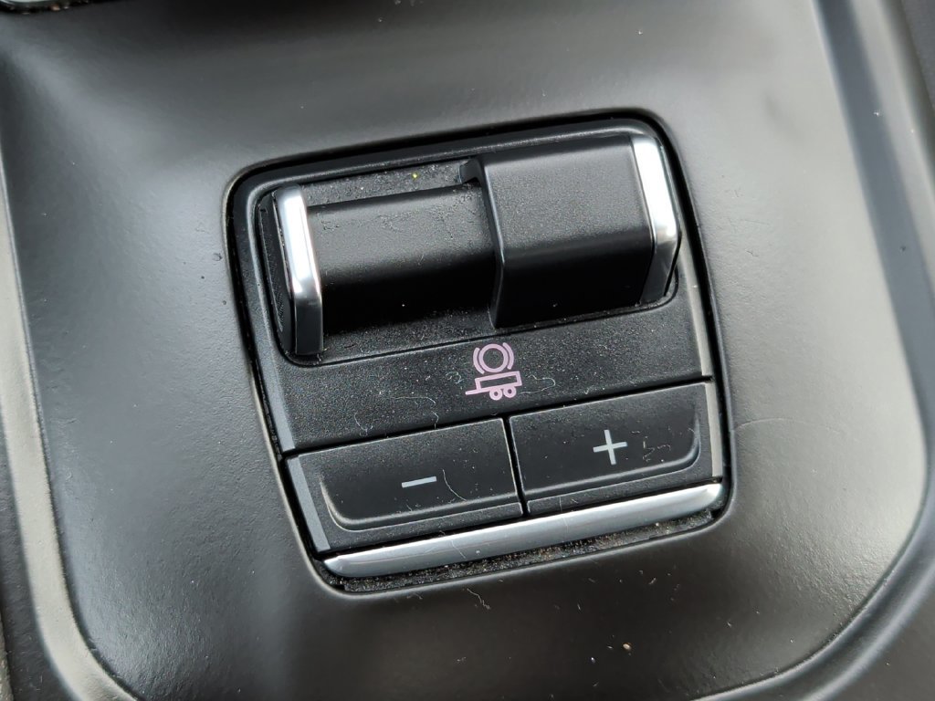 Used 2025 GMC Sierra 1500 AT4 w/ AT4 Preferred Package AWD/4WD image 46