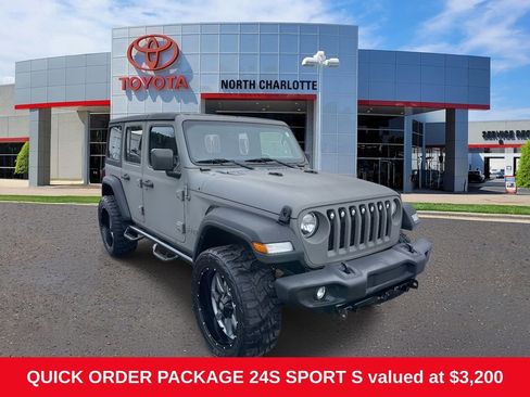 Used 2018 Jeep Wrangler Unlimited Sport S image 1