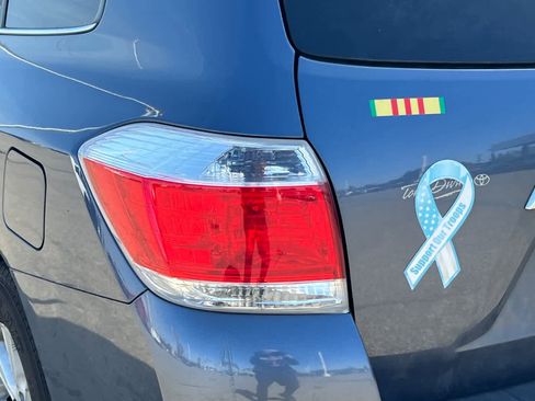 Used 2013 Toyota Highlander Plus w/ Protection Pkg image 20