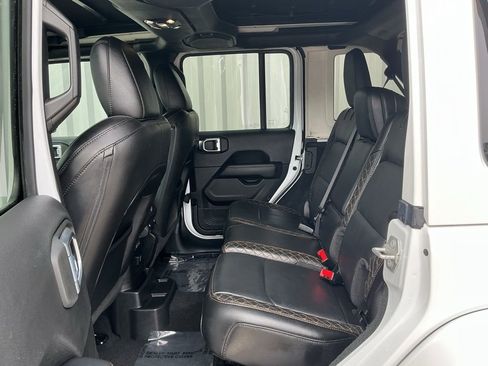 Used 2023 Jeep Wrangler Altitude image 15