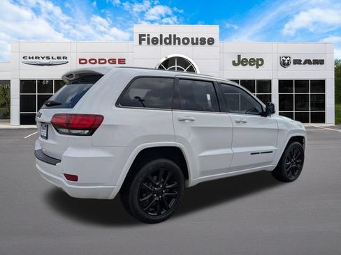 Used 2020 Jeep Grand Cherokee Altitude AWD/4WD image 13
