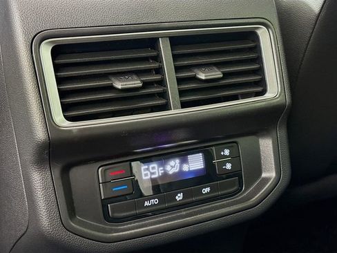 New 2026 Volkswagen Atlas Peak Edition AWD/4WD image 26