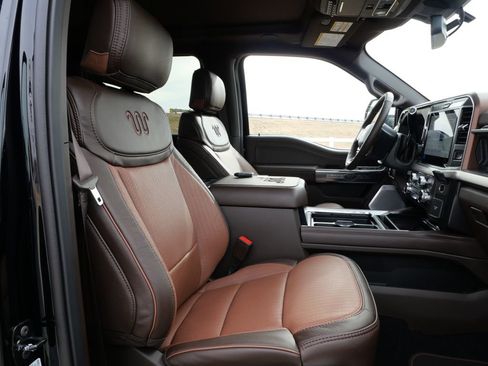 New 2026 Ford F250 King Ranch w/ Chrome Package image 21