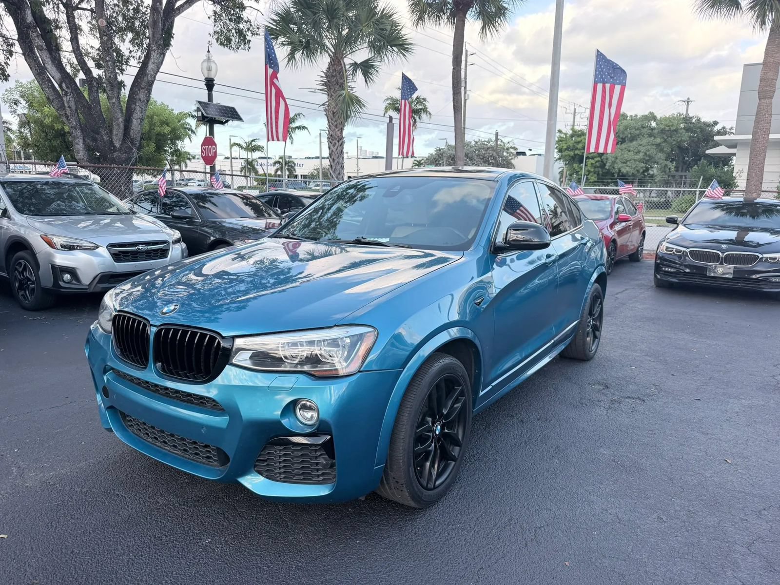 Used 2018 BMW X4 M40i AWD/4WD image 1