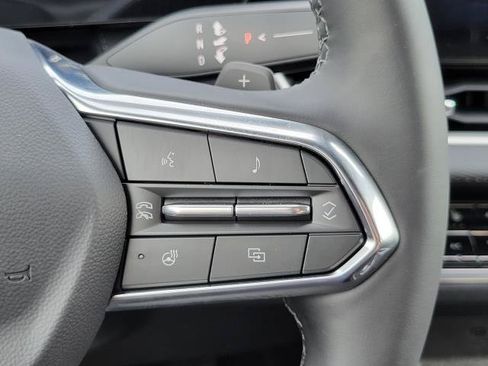 New 2026 Chevrolet Equinox LT w/ Convenience Package II AWD/4WD image 16