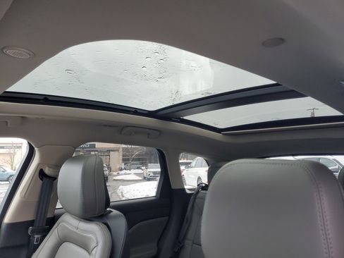 New 2025 Lincoln Corsair Reserve w/ Equipment Group 202A image 11