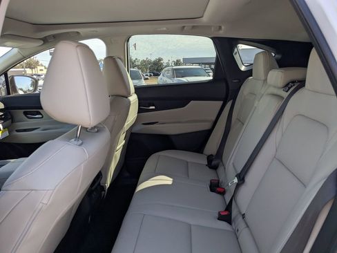 New 2026 Nissan Murano SL image 14