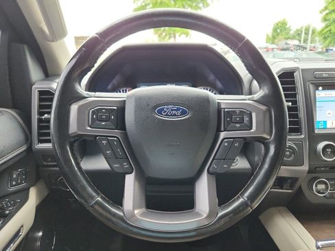 Used 2018 Ford Expedition Platinum RWD image 12