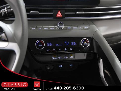 Used 2024 Hyundai Elantra SEL image 14
