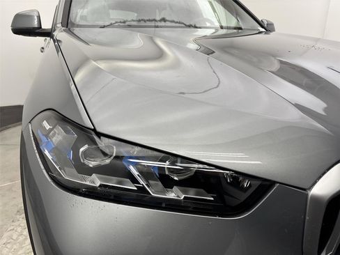 New 2026 BMW X5 xDrive50e image 18