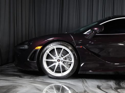 Used 2018 McLaren 720S Luxury image 13