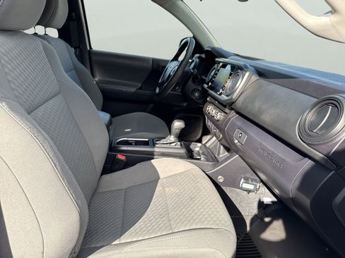 Used 2022 Toyota Tacoma SR image 19