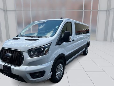 Used 2023 Ford Transit 350 XLT RWD image 7