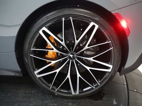Used 2023 McLaren GT RWD image 37