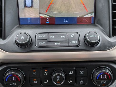 Used 2017 GMC Acadia Denali w/ Technology Package AWD/4WD image 18