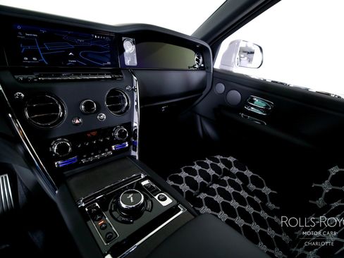 New 2026 Rolls-Royce Cullinan image 15