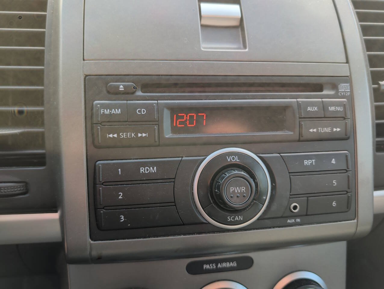 Used 2011 Nissan Sentra 2.0 FWD image 34