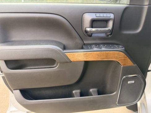 Used 2018 Chevrolet Silverado 1500 LTZ w/ Sport Package image 19