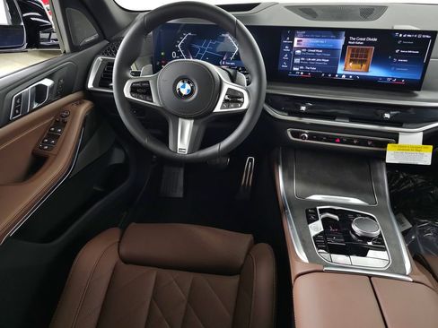 Used 2026 BMW X5 xDrive40i w/ M Sport Package AWD/4WD image 14
