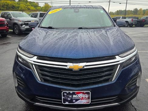 Used 2023 Chevrolet Equinox LT image 2