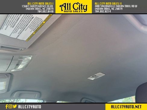 Used 2016 Toyota Camry LE FWD image 34
