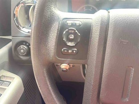 Used 2015 Ford F250 XLT AWD/4WD image 30