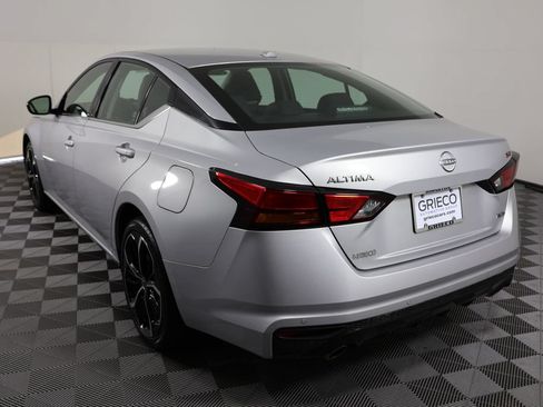 Used 2023 Nissan Altima 2.5 SR AWD/4WD image 6