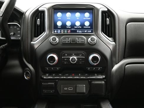 Used 2022 GMC Sierra 2500 AT4 w/ AT4 Preferred Package AWD/4WD image 17