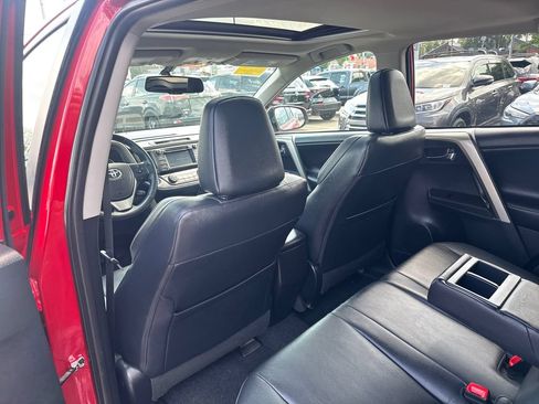 Used 2014 Toyota RAV4 Limited AWD/4WD image 38