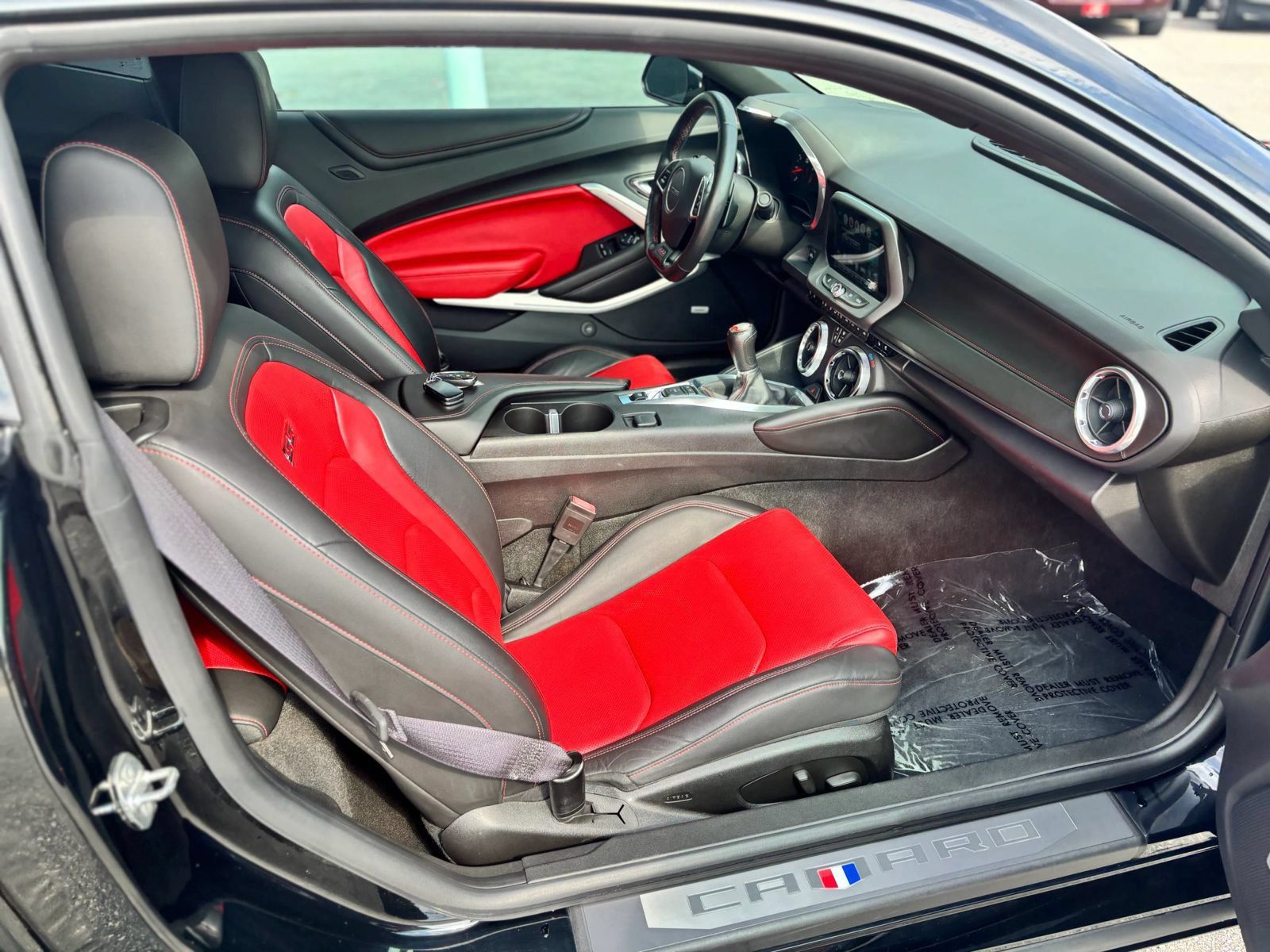 Used 2016 Chevrolet Camaro SS RWD image 18