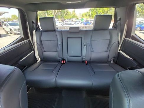 Used 2024 Toyota Tundra Platinum AWD/4WD image 5