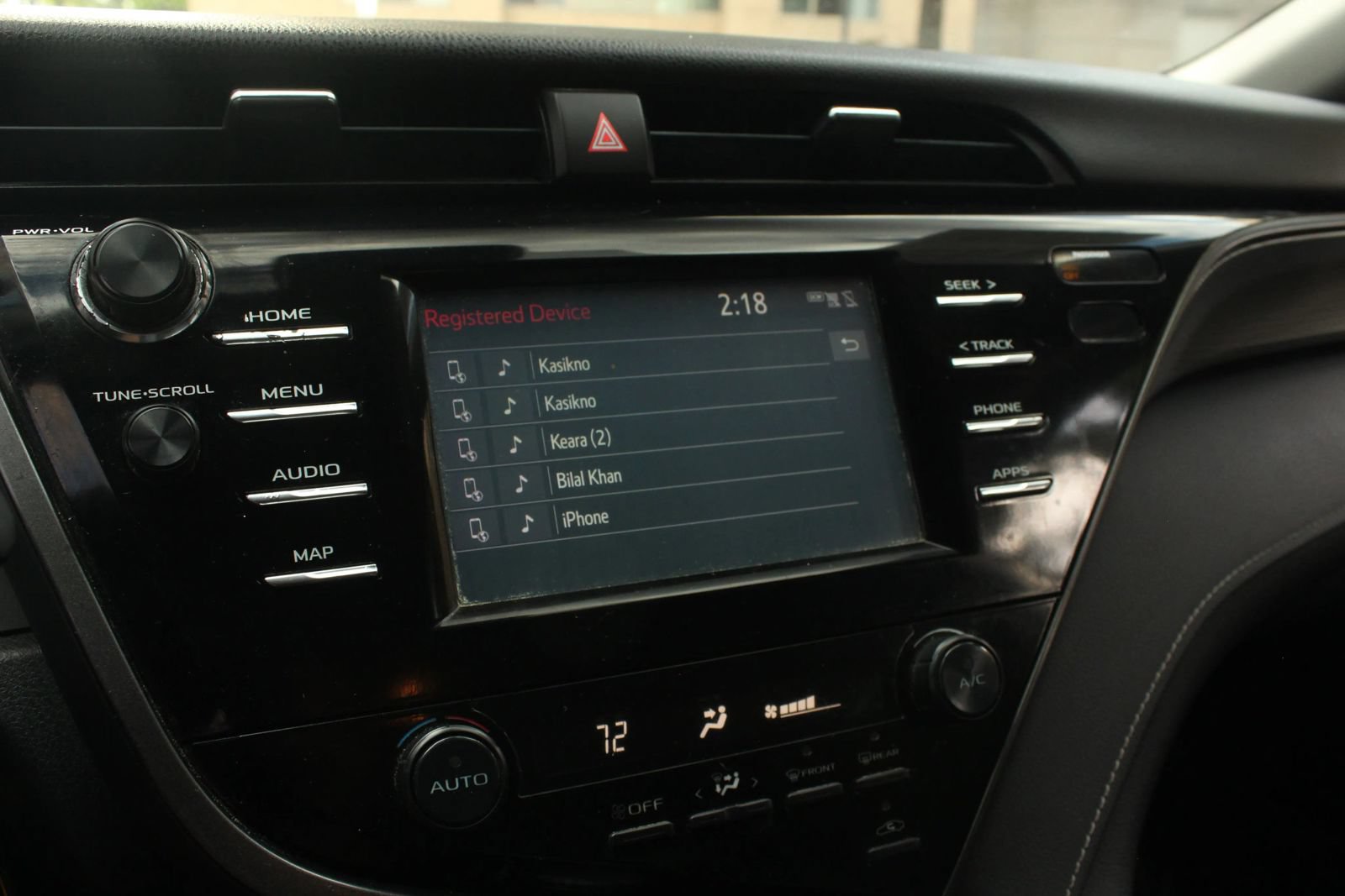 Used 2019 Toyota Camry SE FWD image 27