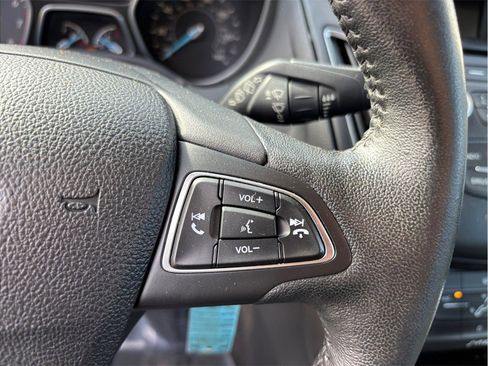 Used 2016 Ford Focus SE w/ Equipment Group 201A image 22