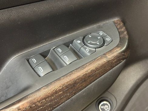 Used 2022 GMC Acadia Denali w/ Black Diamond Edition image 10