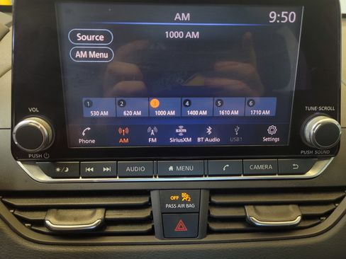 Used 2021 Nissan Altima 2.5 SR FWD image 25