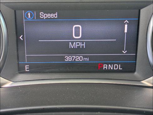 Certified 2023 Chevrolet Equinox RS FWD image 24