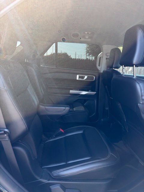 Used 2023 Ford Explorer XLT w/ Equipment Group 202A RWD image 16