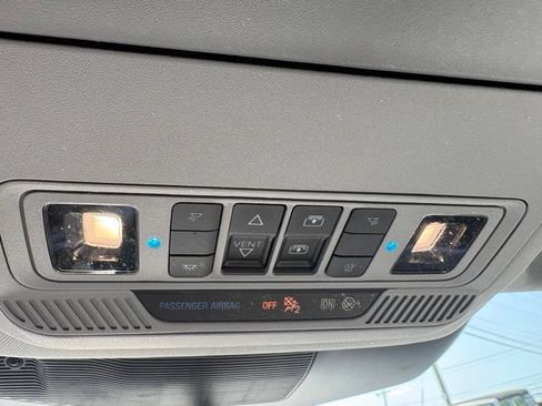 Used 2023 Ford Explorer XLT w/ Equipment Group 202A AWD/4WD image 24