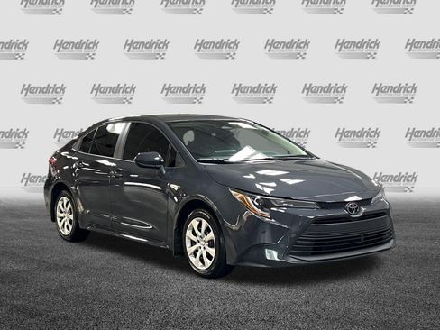 Certified 2025 Toyota Corolla LE FWD image 2