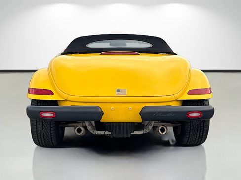 Used 2002 Chrysler Prowler RWD image 4