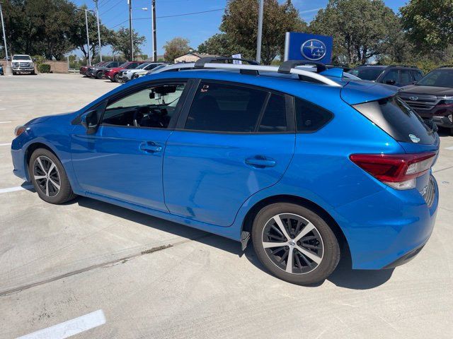 Used 2022 Subaru Impreza 2.0i Premium w/ Popular Package #3 AWD/4WD image 4