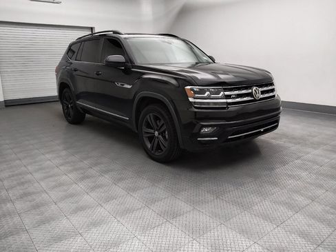 Used 2020 Volkswagen Atlas SE w/ Panoramic Sunroof Package FWD image 11