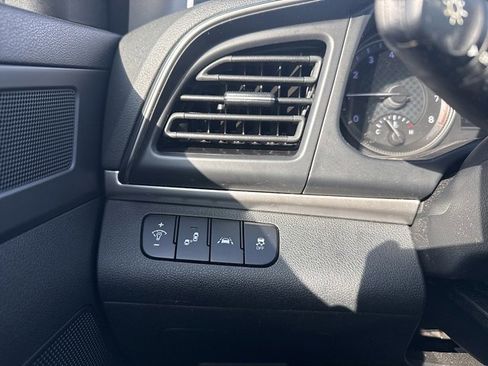 Used 2020 Hyundai Elantra SEL w/ Cargo Package (C1) image 23