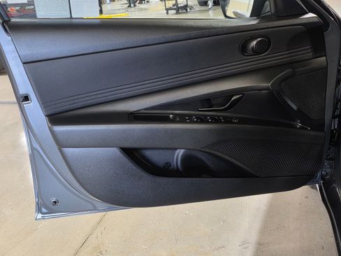 Certified 2025 Hyundai Elantra Sport FWD image 20