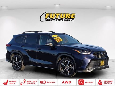 Used 2022 Toyota Highlander XSE AWD/4WD image 1