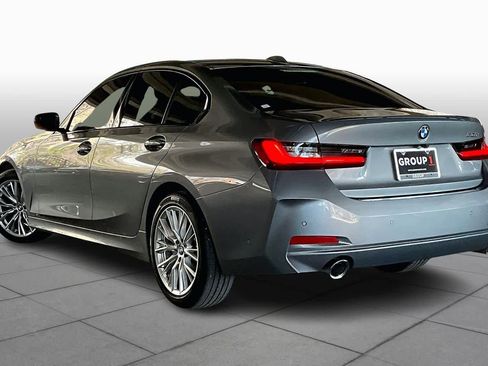 Used 2023 BMW 330i Sedan w/ Premium Package image 12