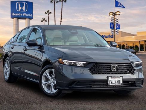 Certified 2025 Honda Accord LX image 2