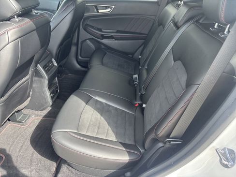 Used 2022 Ford Edge ST-Line image 27