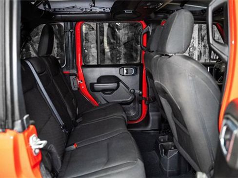 Used 2023 Jeep Wrangler Unlimited Sport image 16
